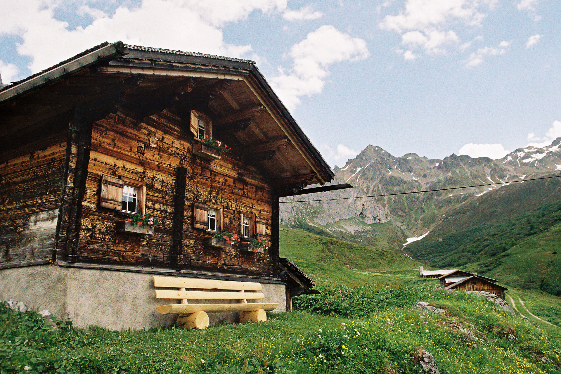 La Suisse entre lacs et montagnes
