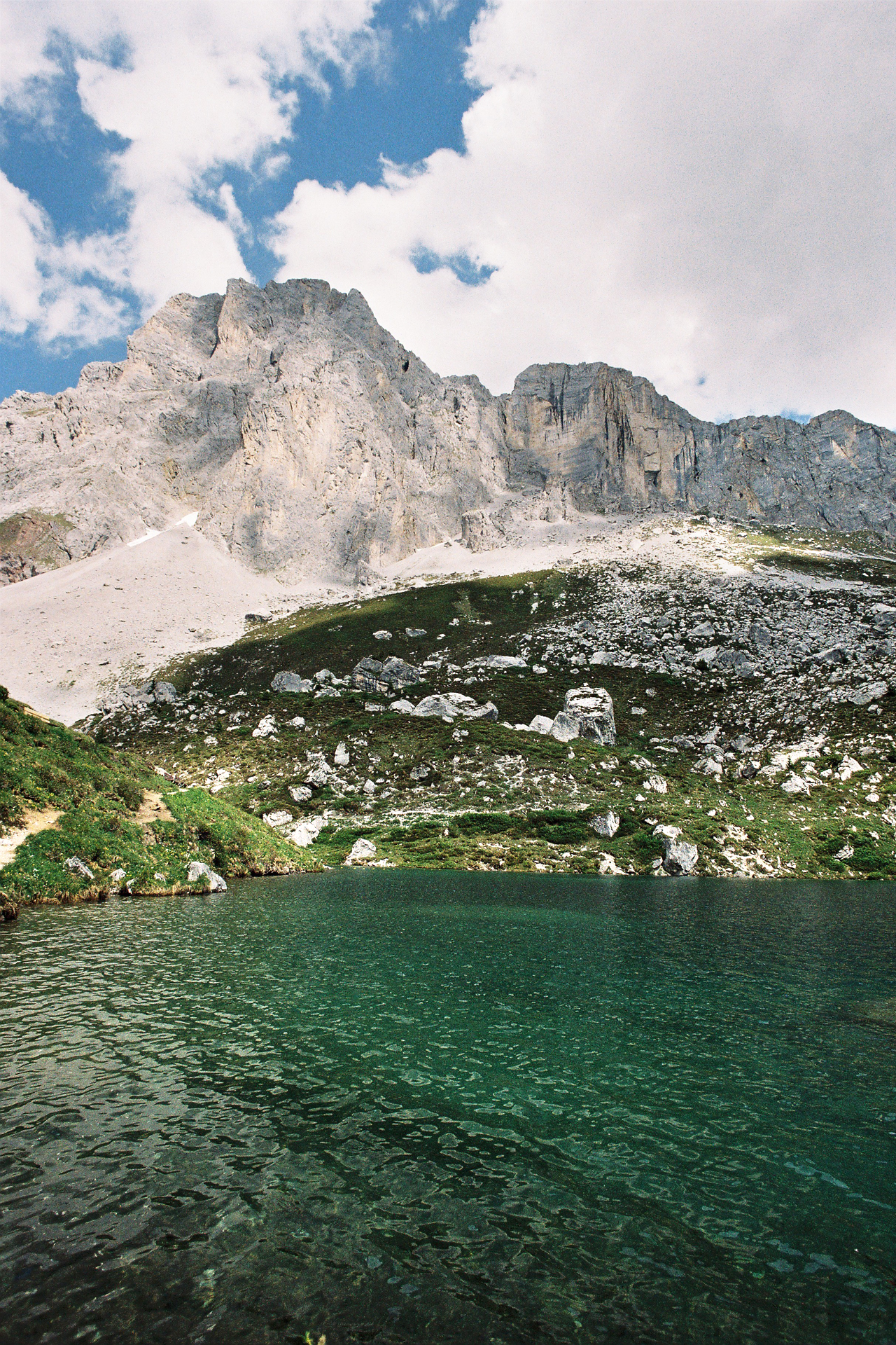 La Suisse entre lacs et montagnes